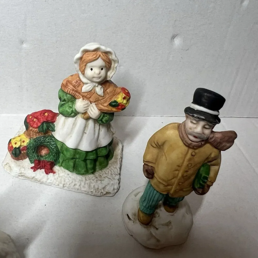 Vtg 1993 Mercuries Christmas Village Figurines Set 7 Porcelain Holiday People